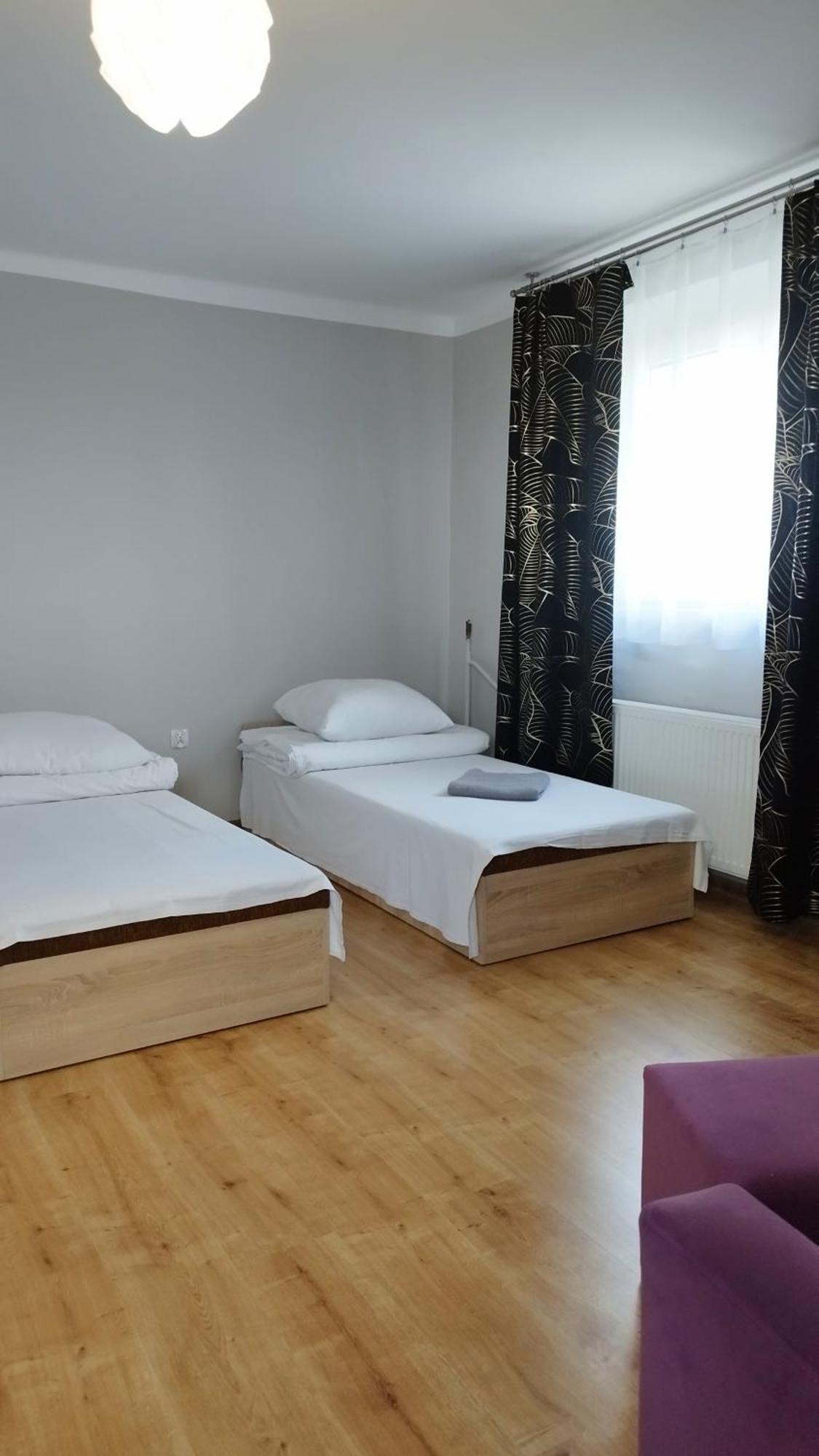 Zajazd Irys Sosnowiec Exterior foto