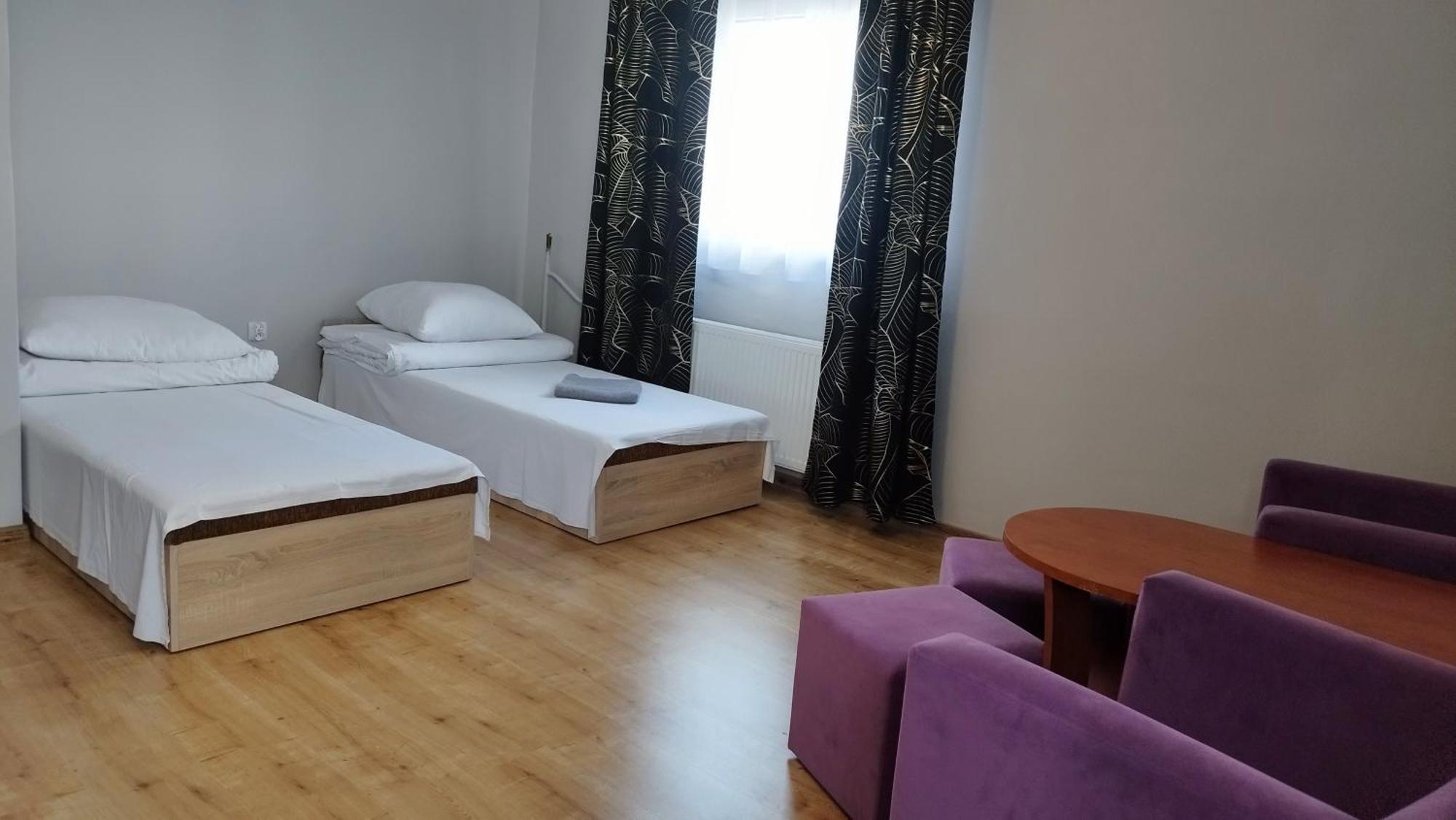 Zajazd Irys Sosnowiec Exterior foto